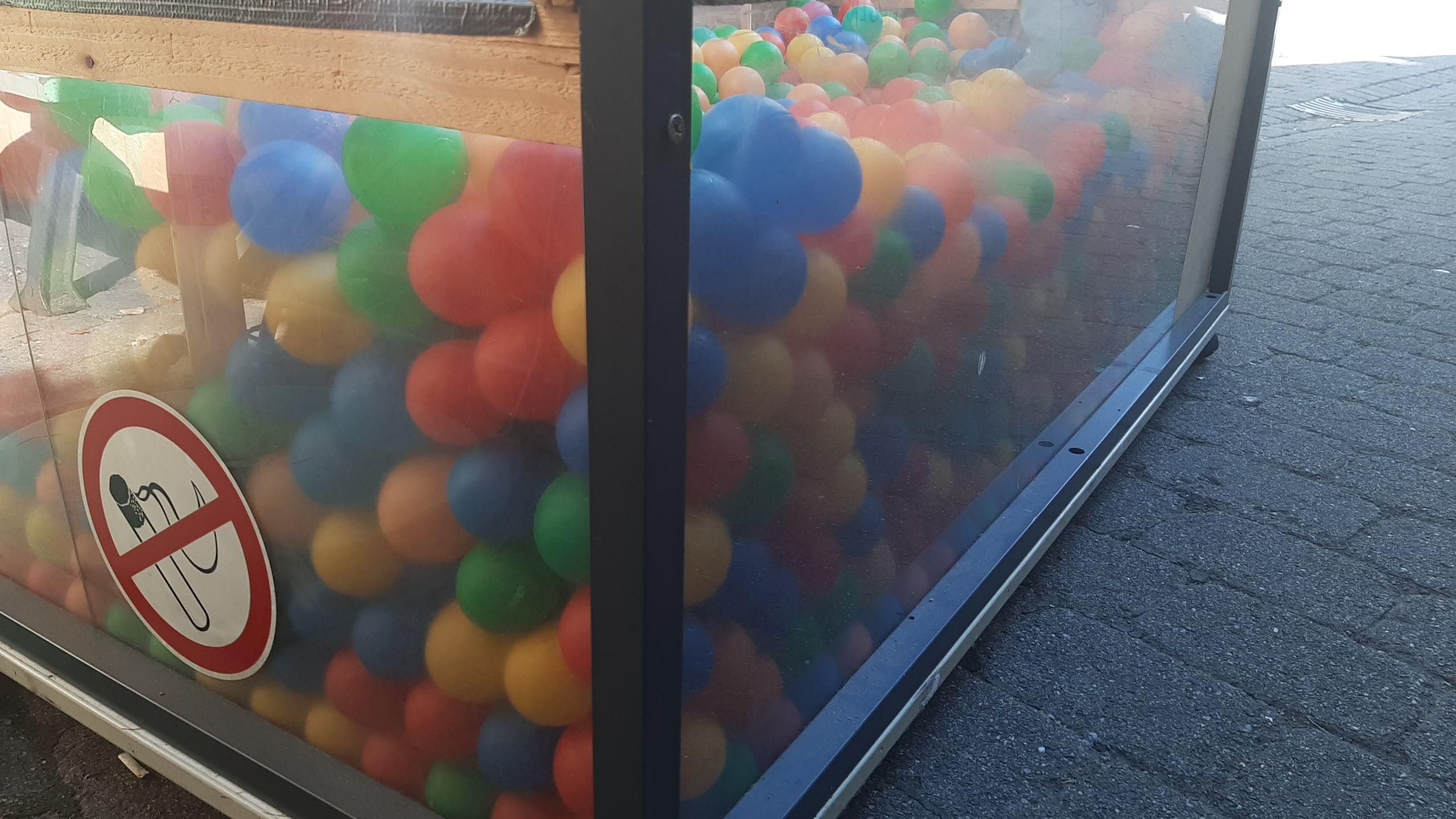 Bällebad vor dem strandcafe